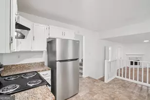 757 Stonebridge Park Cir, Lithonia, GA 30058 - Photo 8