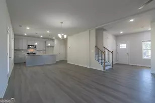 1031 Lakeshore Dr, Jonesboro, GA 30236 - Photo 6