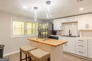 215 Dix Lee On Dr, Fayetteville, GA 30214 - Photo 2