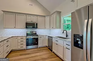 61 McTyeire Dr, Young Harris, GA 30582 - Photo 12