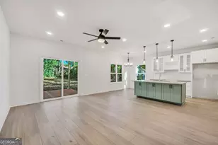 320 S 12th St, Griffin, GA 30224 - Photo 14