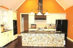 3013 Ember Ct, Albany, GA 31721 - Photo 8