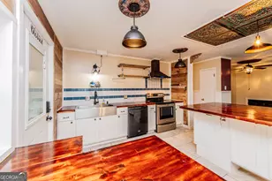 1404 Cambridge Rd, Perry, GA 31069 - Photo 6