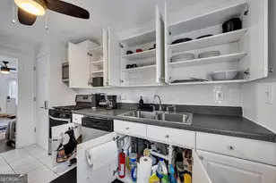 1040 Herndon St NW, Atlanta, GA 30318 - Photo 12
