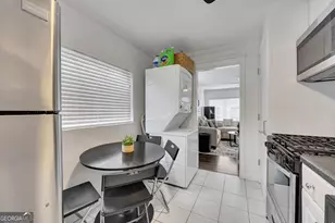 1040 Herndon St NW, Atlanta, GA 30318 - Photo 14