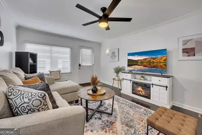 1040 Herndon Street NW #UNIT B, Atlanta, GA 30318 - Photo 8