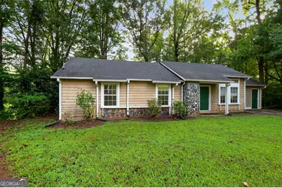 7582 Smith Court, Jonesboro, GA 30236 - Photo 4