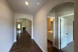 946 Lakeviewe Oaks Ct, Grayson, GA 30017 - Photo 4