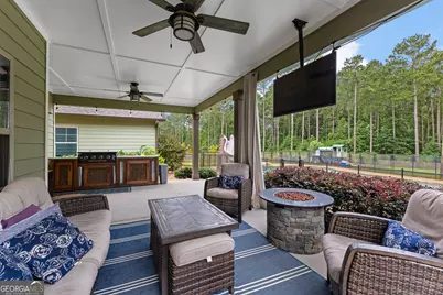 147 Newberry Estates Crossing, Senoia, GA 30276 - Photo 6