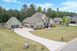 147 Newberry Ests Xing, Senoia, GA 30276 - Photo 2