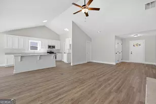 303 Mockingbird Ln, Winder, GA 30680 - Photo 10