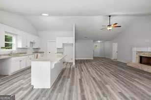 303 Mockingbird Ln, Winder, GA 30680 - Photo 4