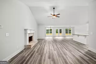 303 Mockingbird Ln, Winder, GA 30680 - Photo 2