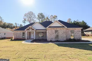 402 Collins Estate Ave, Centerville, GA 31028 - Photo 1
