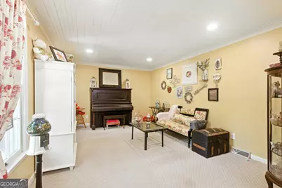 84 Oak Creek Circle, Toccoa, GA 30577 - Photo 6