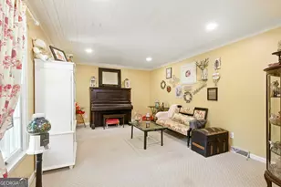 84 Oak Creek Cir, Toccoa, GA 30577 - Photo 6