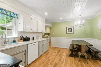 84 Oak Creek Circle, Toccoa, GA 30577 - Photo 12