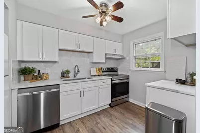 6700 Roswell Road #13A, Atlanta, GA 30328 - Photo 2