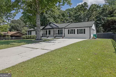 1686 Norton Estates Drive, Snellville, GA 30078 - Photo 6