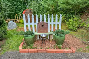 491 Hidden Falls Dr, Tiger, GA 30576 - Photo 4