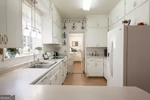 706 Cherokee Cir, Waycross, GA 31501 - Photo 20