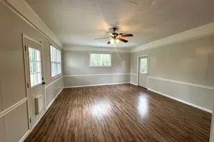 322 Magnolia Dr, Adel, GA 31620 - Photo 8