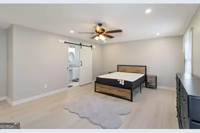 2699 Lincoln Court NW, Atlanta, GA 30318 - Photo 18