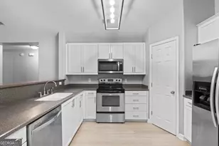 106 Spring Lakes Dr, Savannah, GA 31407 - Photo 8