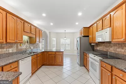 600 Bay Laurel Circle, Warner Robins, GA 31088 - Photo 6