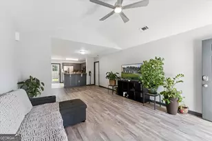 28 Twin Oaks Pl, Savannah, GA 31407 - Photo 8