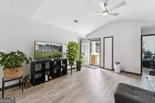 28 Twin Oaks Pl, Savannah, GA 31407 - Photo 6