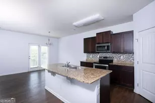 433 Lake Ridge Ln, Fairburn, GA 30213 - Photo 4