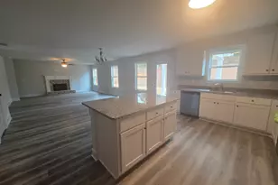 81 Champions Ln, Winder, GA 30680 - Photo 4