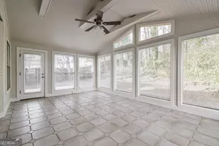 742 Riverlanding Dr, Lawrenceville, GA 30046 - Photo 8