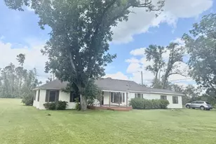 3439 E River Rd, Lumber City, GA 31549 - Photo 20