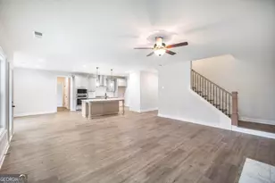 401 Bella Notte Cir, Warner Robins, GA 31088 - Photo 6