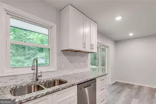 6030 Ridge Dr SE, Mableton, GA 30126 - Photo 12