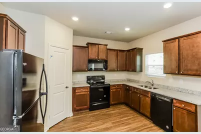 35 Tamalynn Trail, Covington, GA 30016 - Photo 6