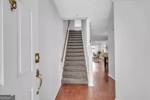 3005 River Dr, Savannah, GA 31404 - Photo 4