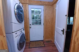 742 Hillcrest Dr, McCaysville, GA 30555 - Photo 6