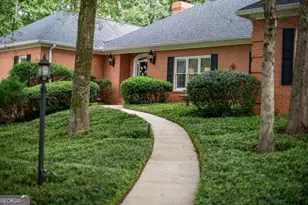 1261 Meriweather Dr, Watkinsville, GA 30677 - Photo 2