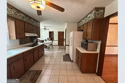 5104 Onawa Court SW, Lilburn, GA 30047 - Photo 10