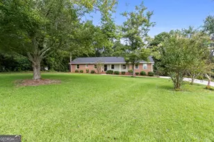 93 Green Acres Rd, Griffin, GA 30224 - Photo 2