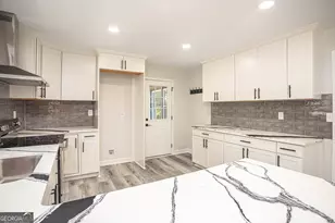 610 Glenforest Rd, Sandy Springs, GA 30328 - Photo 16