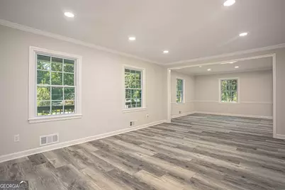 610 Glenforest Road, Sandy Springs, GA 30328 - Photo 8