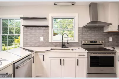 610 Glenforest Road, Sandy Springs, GA 30328 - Photo 18