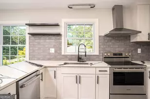 610 Glenforest Rd, Sandy Springs, GA 30328 - Photo 18