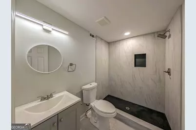 610 Glenforest Road, Sandy Springs, GA 30328 - Photo 40