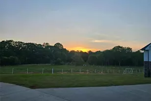 433 Clover Dr, Social Circle, GA 30025 - Photo 12