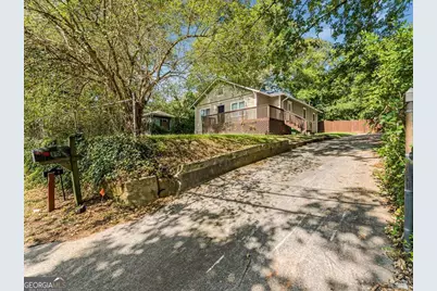 15 Johnson Road NW, Atlanta, GA 30318 - Photo 2